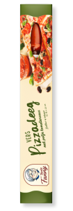 Vers pizzadeeg met tomatensaus van Tante Fanny, klaar voor gebruik uit de supermarkt